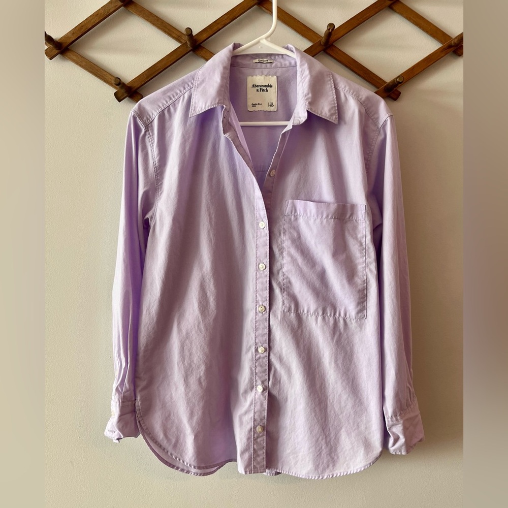 Abercrombie & Fitch Light Purple Button Down Shirt - Size Extra Small